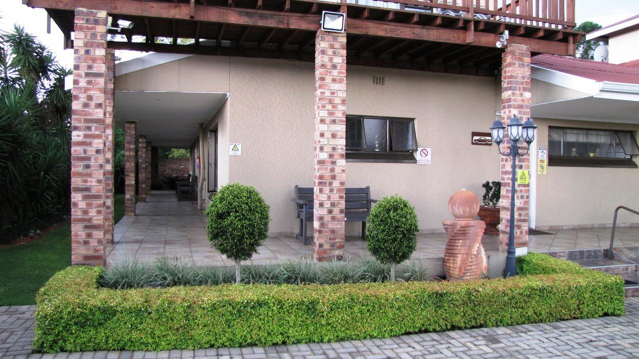 Bel Air Guest House Piet Retief Exterior photo